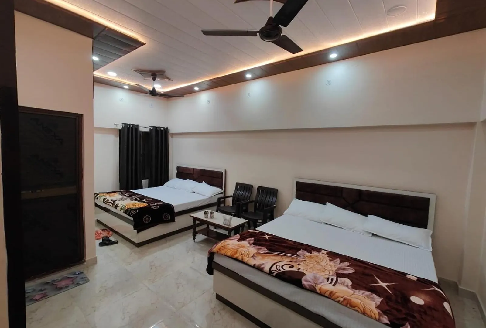 Thakur Homestay - Your Serenity In Varanasi location